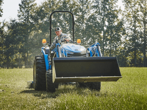 LS Tractor MT226HE Compact Tractor w/ Loader